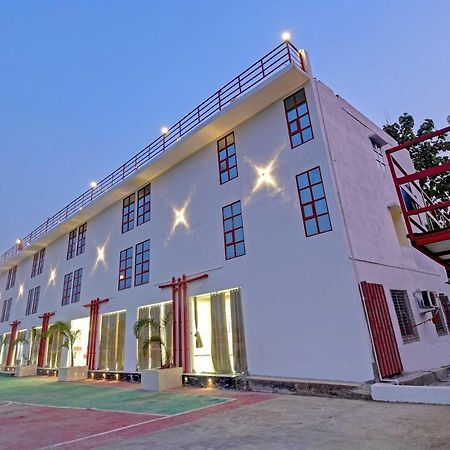 Oyo Townhouse 779 Gods County Hotel Tarapith Ngoại thất bức ảnh