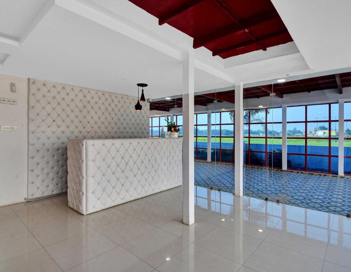 Oyo Townhouse 779 Gods County Hotel Tarapith Ngoại thất bức ảnh