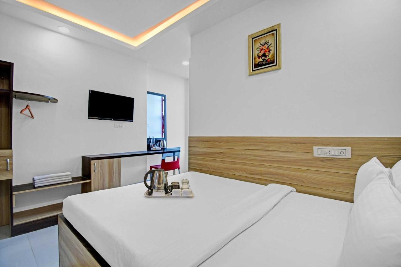 Oyo Townhouse 779 Gods County Hotel Tarapith Ngoại thất bức ảnh