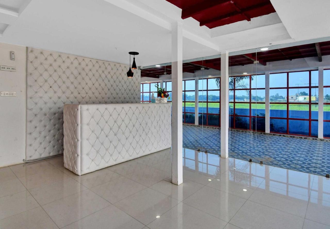 Oyo Townhouse 779 Gods County Hotel Tarapith Ngoại thất bức ảnh