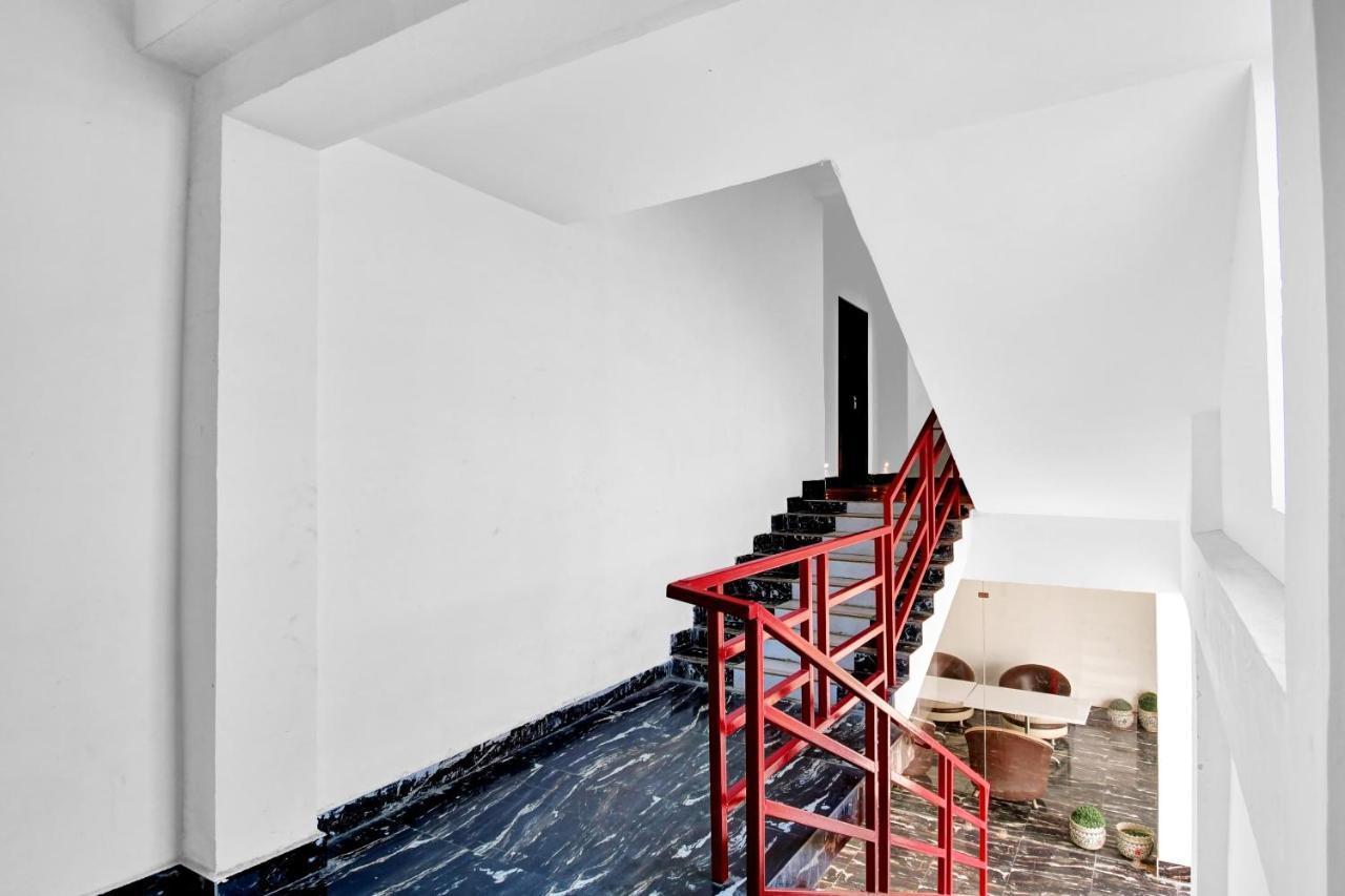 Oyo Townhouse 779 Gods County Hotel Tarapith Ngoại thất bức ảnh